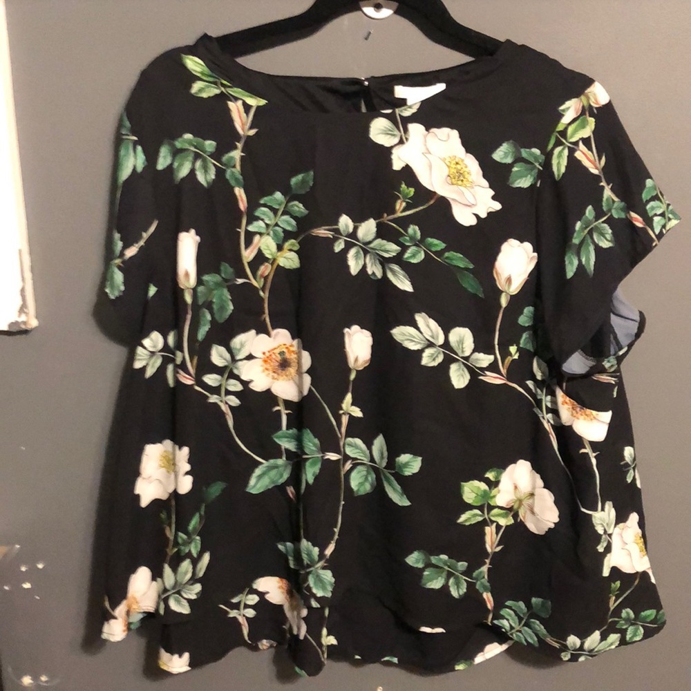 H&M MAMA Short Sleeve Floral Maternity Blouse